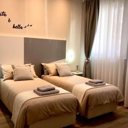 Room Sweet Room 2 Boloňa Exteriér fotografie